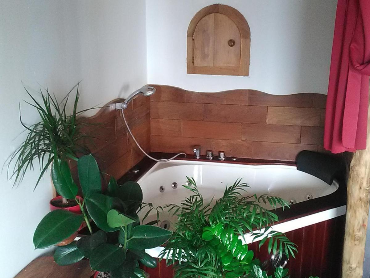 Coin De Paradis Vue Dominante Sur Mer, Montagne Et Tour Genoise Avec Jacuzzi Pino Eksteriør billede