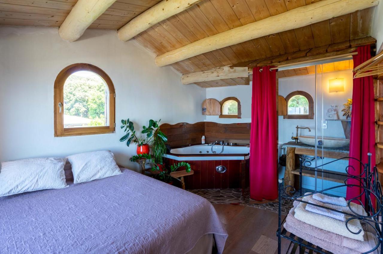 Coin De Paradis Vue Dominante Sur Mer, Montagne Et Tour Genoise Avec Jacuzzi Pino Eksteriør billede